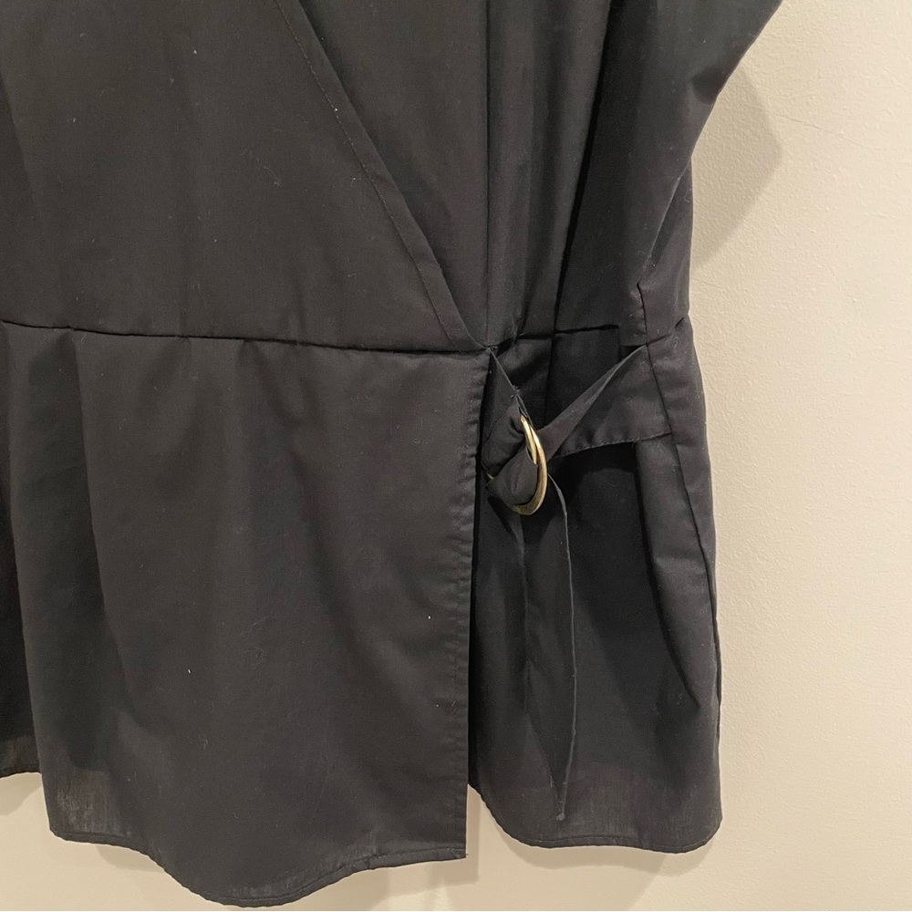 Ellen Tracy Black Sleeveless Wrap Blouse with D-Ring Tie - Picture 3 of 4